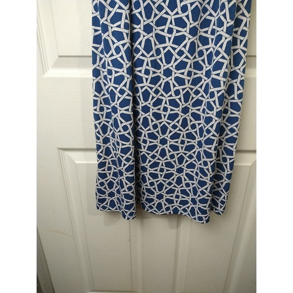 $ Roz & Ali Medium M Blue White Geometric Print Cold Shoulder Sheath Dress VNeck - Picture 3 of 10